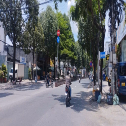 Cho thuê nhà 4 tầng 4PN 5WC / ngắn Lê Thị Riêng,Thới An 12,5 tr/tháng