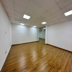 Văn phòng Q1 giá 30 triệu/tháng 110m2 tòa nhà 81 CMT8