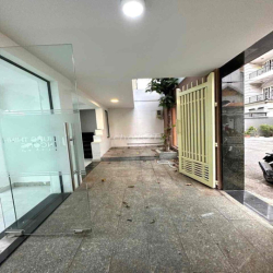 Cho thuê nhà Nam Kỳ Khởi Nghĩa, ngang 8m, Quận 3