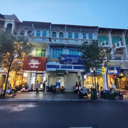 CHO THUÊ MẶT BẰNG LÊ LỢI DT 137M2 NGANG 12M giá 250TR