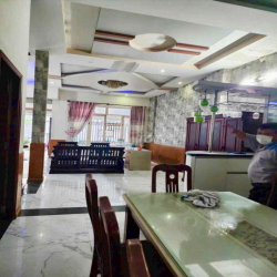 Cho thuê nhà 3 tầng KDC gần chợ Đại Hải