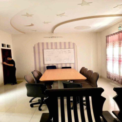 Cho thuê nhà 3 tầng KDC gần chợ Đại Hải