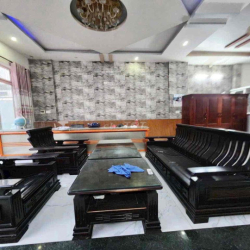 Cho thuê nhà 3 tầng KDC gần chợ Đại Hải