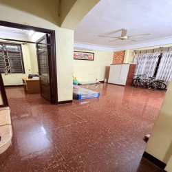 Cho thuê nhà ngõ 279 Hoàng Mai, 70m2, 3 tầng , 7 ngủ