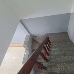 CHO THUÊ NGUYÊN CĂN DIỆN TÍCH ĐẸP