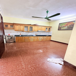 Cho thuê nhà ngõ 279 Hoàng Mai, 70m2, 3 tầng , 7 ngủ