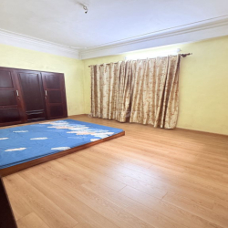 Cho thuê nhà ngõ 279 Hoàng Mai, 70m2, 3 tầng , 7 ngủ