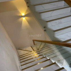 Cho thuê nhà 45D Đặng Dung P.Tân Định Q1 5x20m 4T 40tr