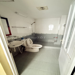 Cho thuê nhà ngõ 279 Hoàng Mai, 70m2, 3 tầng , 7 ngủ