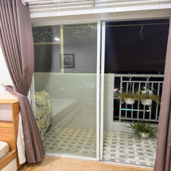 Căn góc chung cư Thanh Bình 68m2 giá 8,5tr/th full nội thất view bờ kè