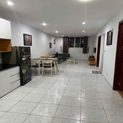 Căn góc chung cư Thanh Bình 68m2 giá 8,5tr/th full nội thất view bờ kè