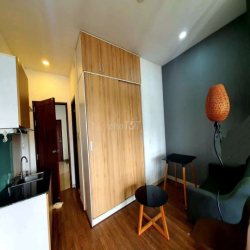ZÁ *** VỚI PN TÁCH BẾP NGAY HAI BÀ TRƯNG - BAN CÔNG THANG MÁY
