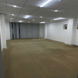 Cho Thuê Văn Phòng 137m2 Có Sẵn 2 Phòng - Giá Rẻ Chỉ 15Tr