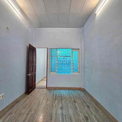 Cho thuê nhà nguyên căn - gần mặt tiền Võ Thị Sáu.
