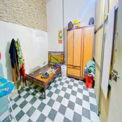 Cho thuê nhà mặt tiền 100 m2 kế bệnh viện Nhi đồng 8 triệu