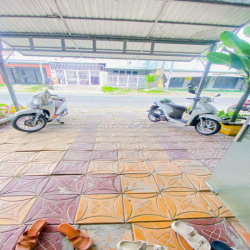 Cho thuê nhà mặt tiền 100 m2 kế bệnh viện Nhi đồng 8 triệu