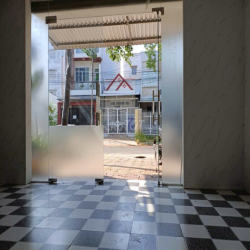 Cho thuê nhà mặt tiền 100 m2 kế bệnh viện Nhi đồng 8 triệu