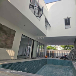 Villa Eruovilla 2 có 5 phòng ngủ 6 toilet, hồ bơi