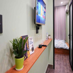 Siêu Phẩm 2PN 1PK Ban Công 60m2 FullNT Có Thang Máy, Hầm Xe Giáp PN,Q1