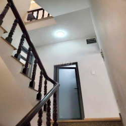 CHO THUÊ NHÀ MỚI – 1 TRỆT 2 LẦU – Sát ĐỖ XUÂN HỢP