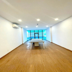 SIÊU PHẨM NHÀ ỐP KÍNH! - 29F Hoàng Hoa Thám P.12 Q.TB - 5x20m 500m sàn