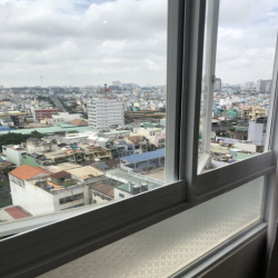 Cho thuê căn hộ Giai Việt 2PN 2WC 82M2 có 1 số nội thất 