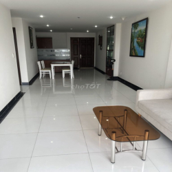 Cho thuê căn hộ Giai Việt 2PN 2WC 82M2 có 1 số nội thất 