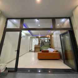 cho thuê nhà to cửa rộng Gò Vấp 