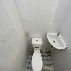 Trọ ban công thoáng mát, máy giặt chung sau HUB, SPKT 4p đi xe