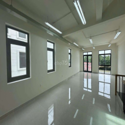 Cho Thuê  Shophouse LakeviewCity 7x20 5 Tầng Mặt Tiền Đường Song Hành 