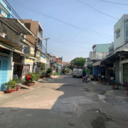 nhà trệt 2 lầu 4pn 3 vs hẻm xe tải 