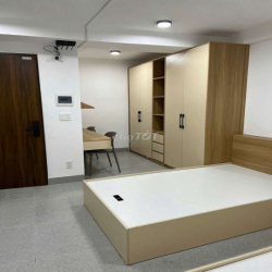 Căn hộ có ban công  đối diện Lotte Mart - Đông Á- Kiến Trúc