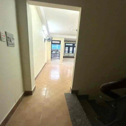 NC BÌNH THẠNH - HẺM XE TẢI ( 1 TRỆT 3 LẦU )