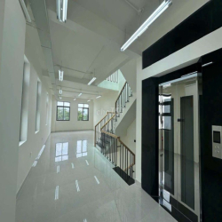 Cho Thuê  Shophouse LakeviewCity 7x20 5 Tầng Mặt Tiền Đường Song Hành 