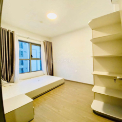 Cho thuê căn hộ 3PN có sẵn Nội Thất và Máy Lạnh. Ở được ngay