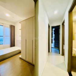 Cho thuê căn hộ 3PN có sẵn Nội Thất và Máy Lạnh. Ở được ngay