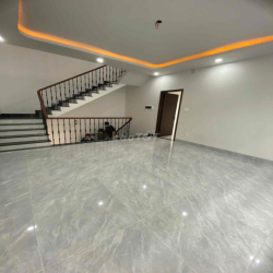 BIỆT THỰ MỚI 100% KDC GẦN ĐỖ XUÂN HỢP LIÊN PHƯỜNG 4Pn 4WC TRỆT TRỐNG