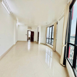 Cho thuê sàn Yên Lãng 70m2 10tr view thoáng oto đỗ gần bãi gửi xe rộng