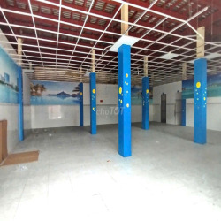 Cho Thuê Nhà Đường Hoàng Việt, Tân Bình ( 15x20m - KD TỰ DO )