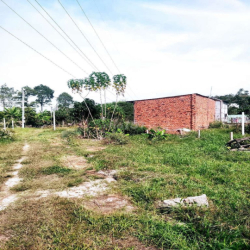 cho thuê 4000m2 đất trung tâm xã Nhuận Đức, có chô ở