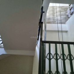 🍀NHÀ 4.5.tấm sẵn 3 pha, tời Hàng Lê Đình Cẩn...15 triệu