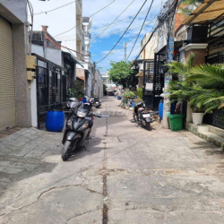 🍀NHÀ 4.5.tấm sẵn 3 pha, tời Hàng Lê Đình Cẩn...15 triệu