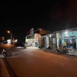 110m 5x22m mặt tiền 12m nhựa kinh doanh đa ngành 6tr/thang