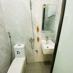 5.5TR THUÊ NGAY NHÀ NGUYÊN CĂN TƯ ĐÌNH – 2 NGỦ – FULL ĐỒ – Ở LUÔN