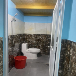Cho thuê nhà Nguyễn Văn Thương, P.25, DTSD: 54m2, 1 trệt, 1 gác, 7.5tr