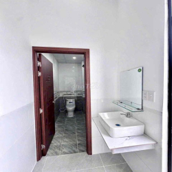 Nhà Mặt tiền đường nhựa phước tân kinh doanh buôn bán