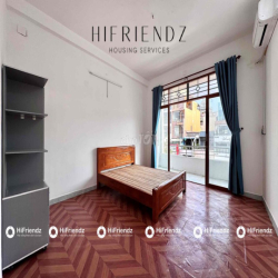 khai Trương Căn Hộ ban công và cửa sổ Bà Hom Q6 gần Hồng bàng