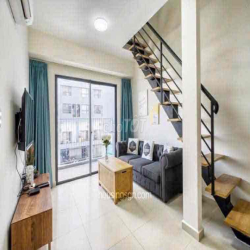 Cho thuê Duplex diện tích lớn, ban công rộng M-One NSG