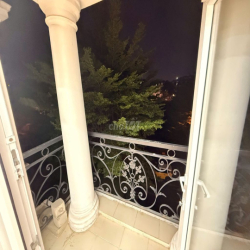 Văn phòng nguyên sàn lầu 3 80m2 giá 8tr