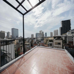 Cho thuê CHDV Studio mới tinh Ngõ 690 Lạc Long Quân, gần Lotte Tây Hồ